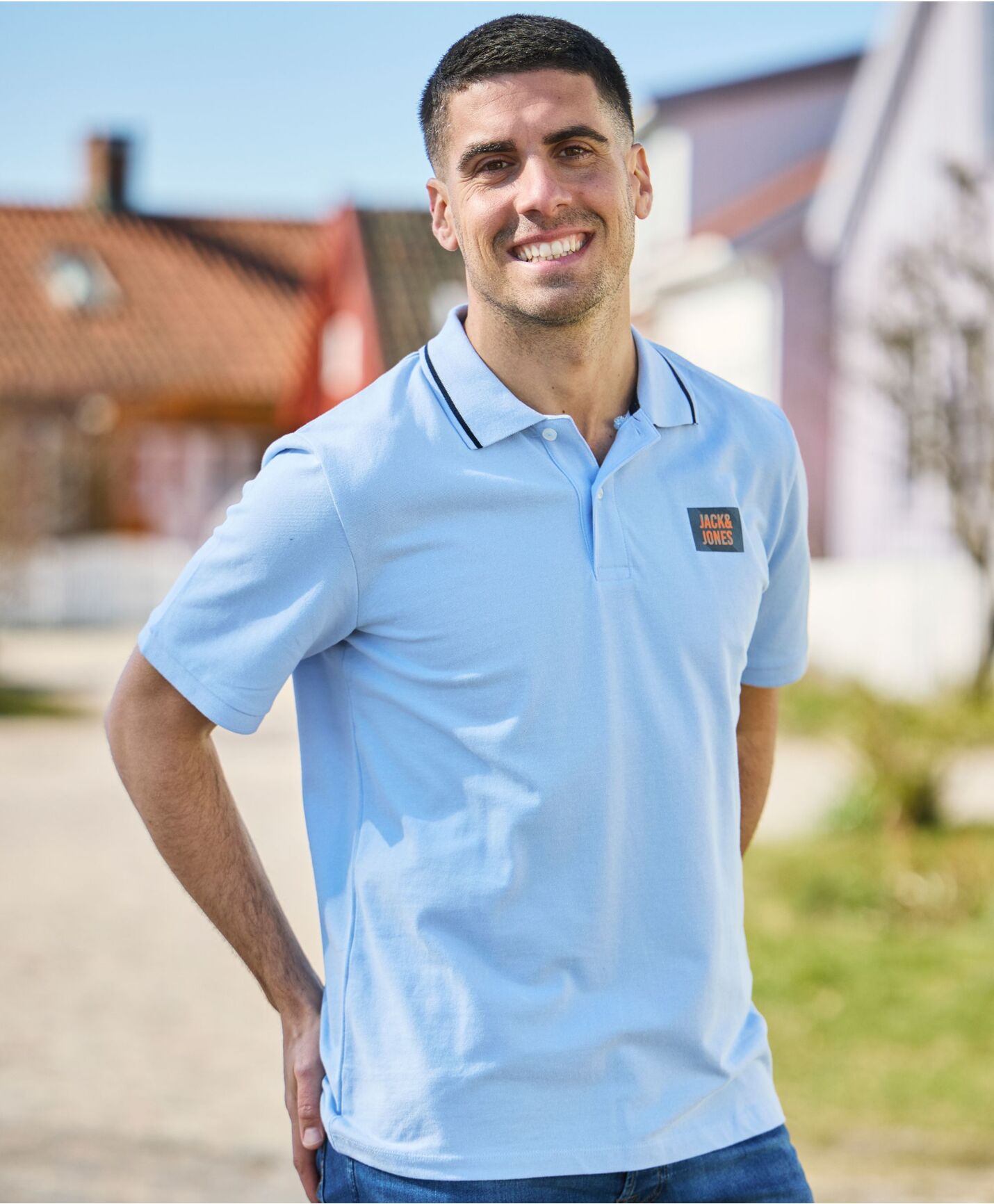 Lysblå