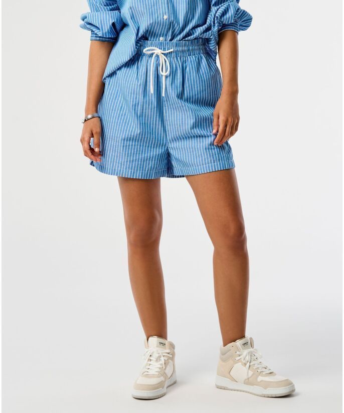 Only Arja Stripe Shorts